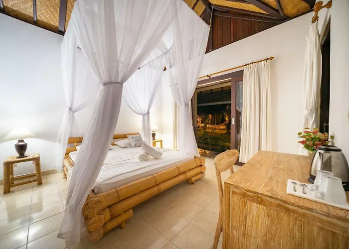 Green Coco House 3*